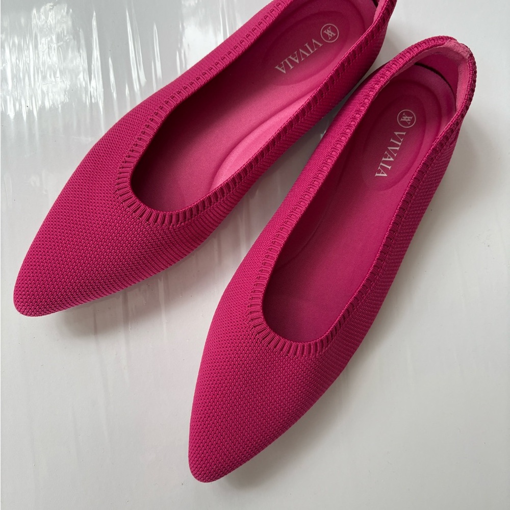 Vivaia Vibrant Pink pointed flats